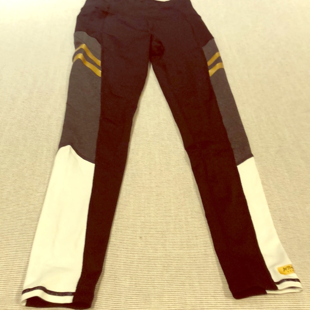 Betsy Johnson leggings